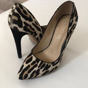 Leopard Pumps